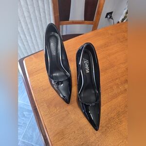 Liliana Glossy Black Heels